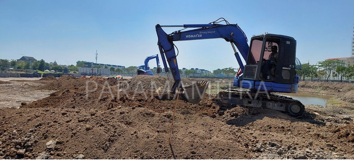 Grand Kenjeran Taman Golf photo 3